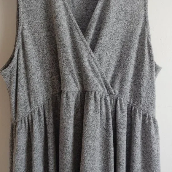 TORRID 3X SUPER SOFT PLUSH LIGHT GREY SURPLICE SKATER DRESS - Picture 2 of 12